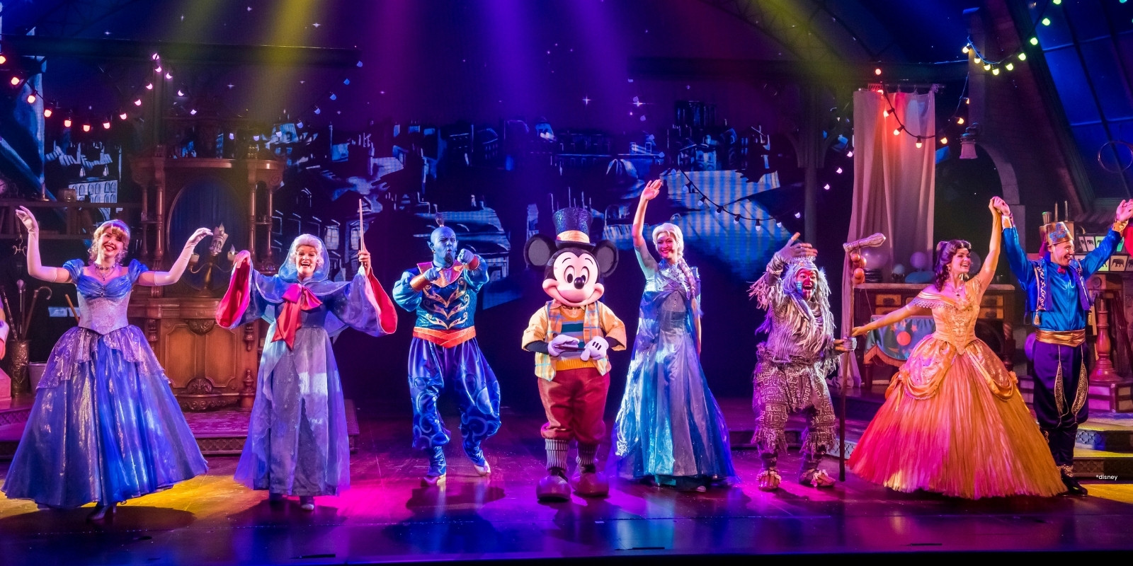 Mickey and the magician show met Disney Figuren in Toon Studio