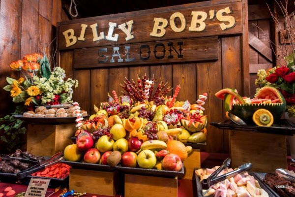 Village Billy Bobs Buffet Billy Bob's Saloon buffet met verschillende soorten fruit
