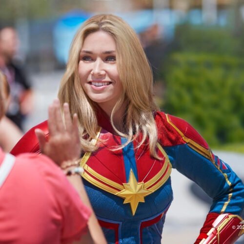 10 Disney Figuren ontmoeten Bij Avengers Campus